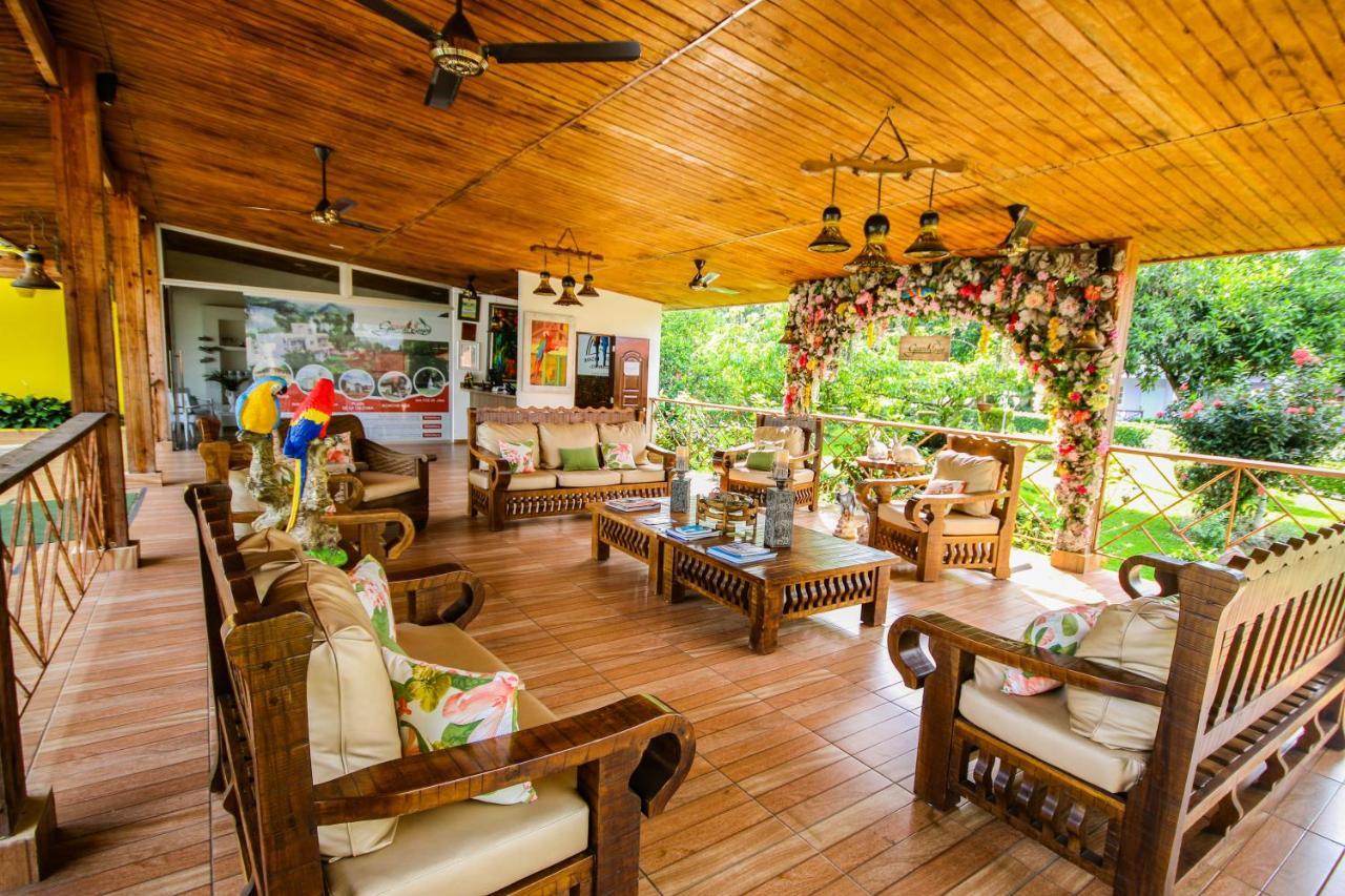 Deluxe Suites Guacamayos - Eco-Lodge & Swimming Pool Bonao Eksteriør billede