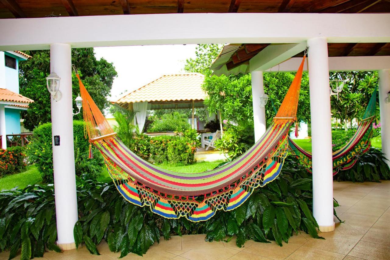 Deluxe Suites Guacamayos - Eco-Lodge & Swimming Pool Bonao Eksteriør billede