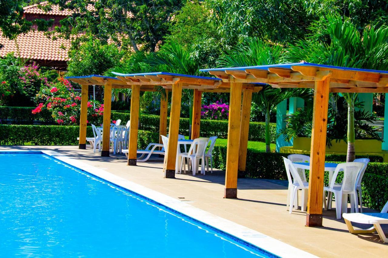 Deluxe Suites Guacamayos - Eco-Lodge & Swimming Pool Bonao Eksteriør billede