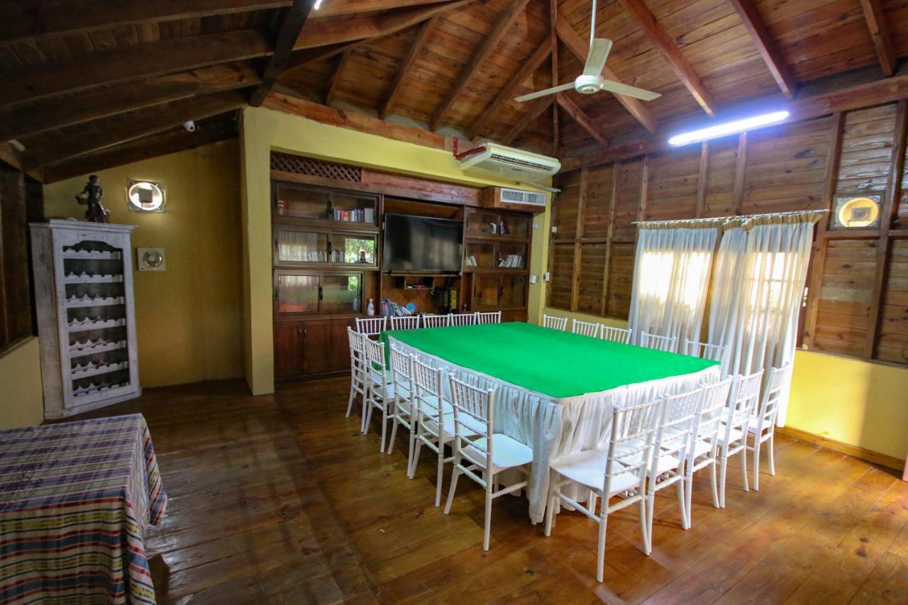 Deluxe Suites Guacamayos - Eco-Lodge & Swimming Pool Bonao Eksteriør billede